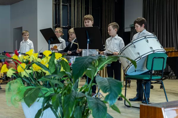 Babītes Mūzikas skolas 1. klases sitaminstrumentu ansamblis